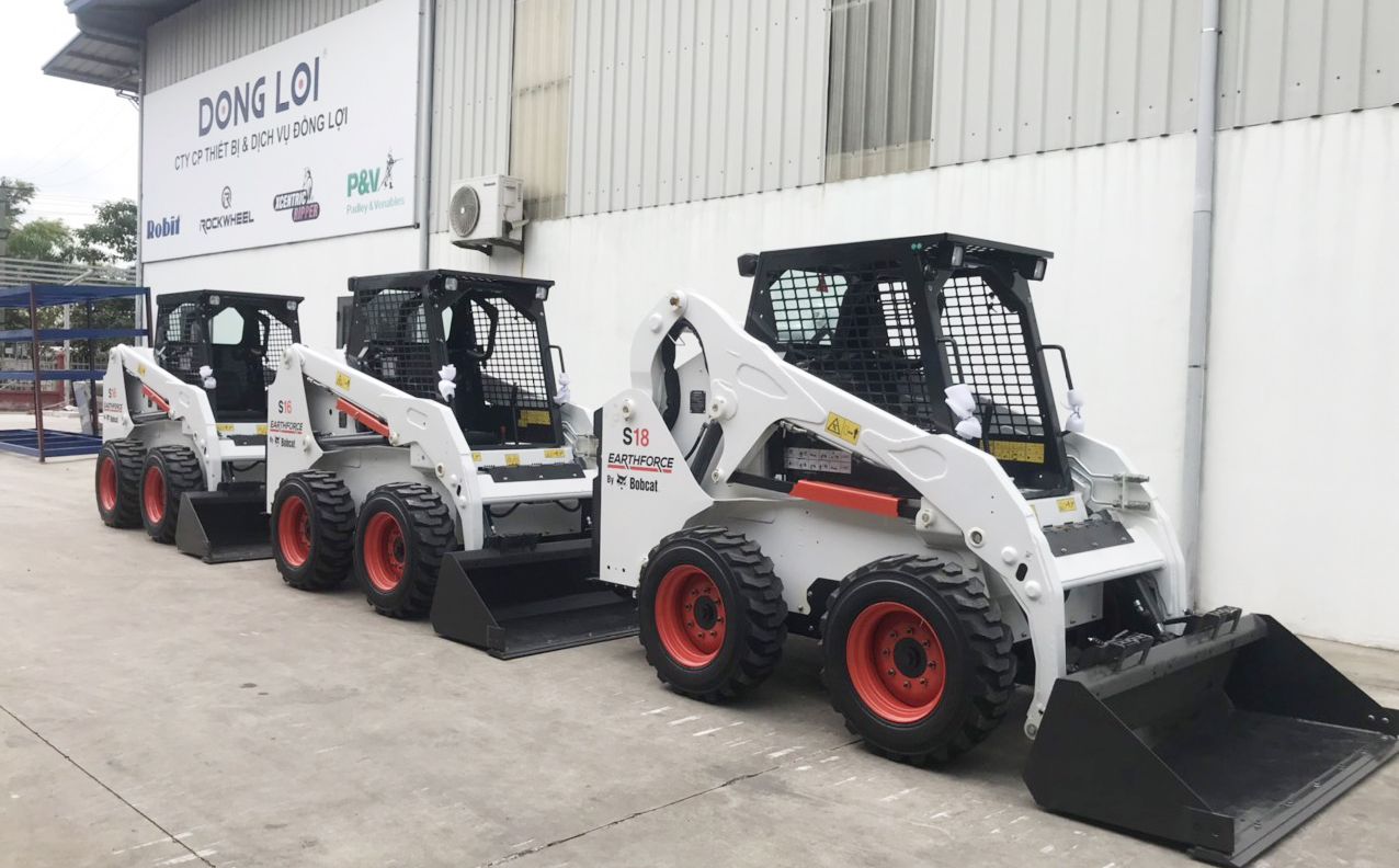 Các loại máy xúc lật Bobcat & máy quét bụi Bobcat