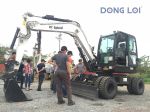 Xe xúc đào bánh lốp Bobcat E55, xe đào 5 tấn