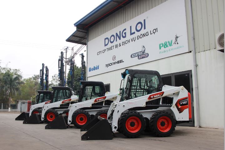 Máy xúc lật Bobcat S450