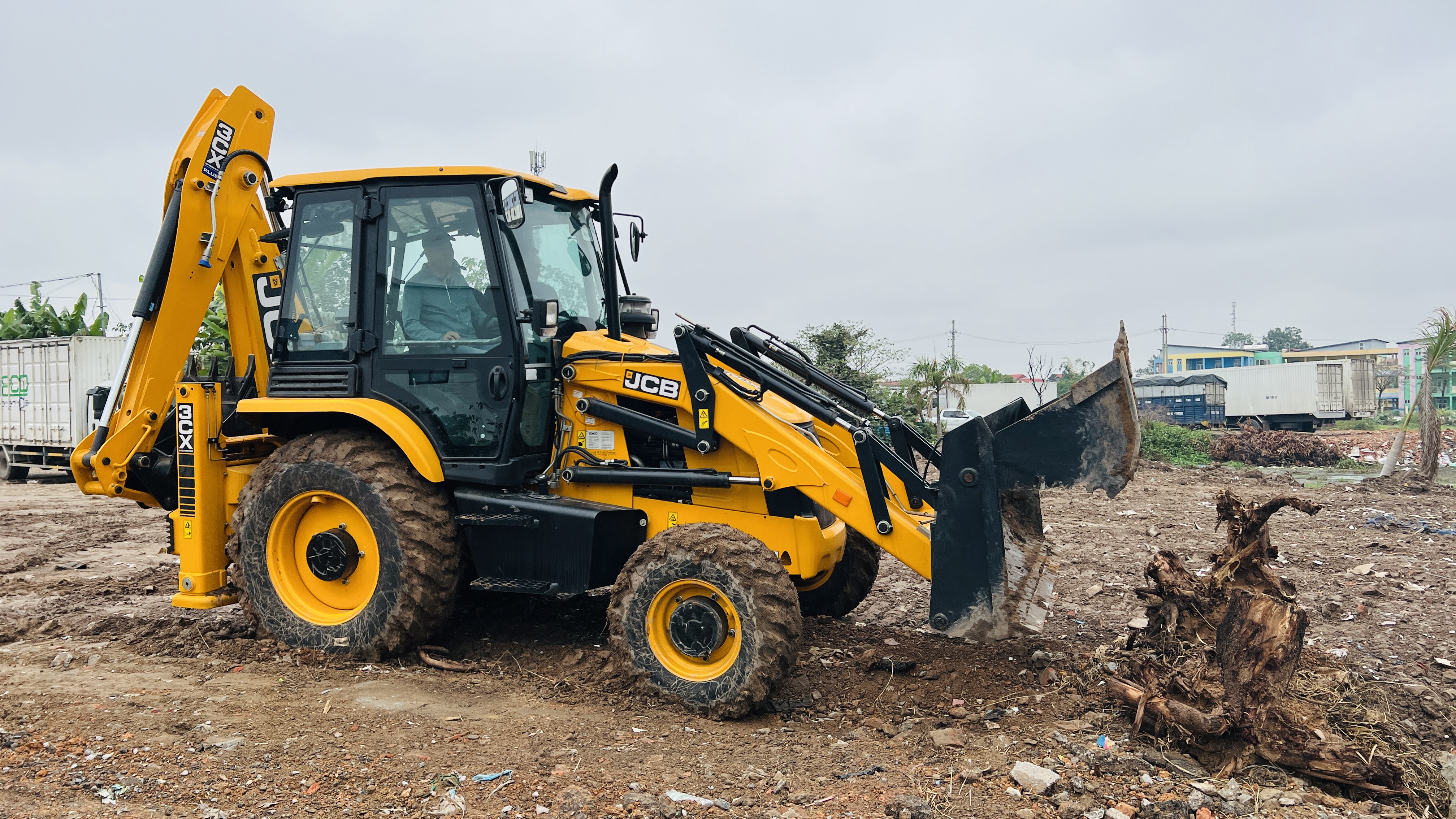 Máy xúc liên hợp 2 đầu - đa năng JCB